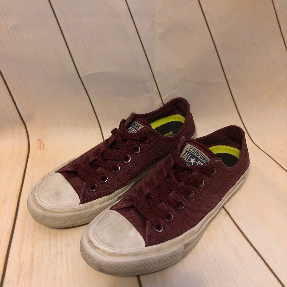 Burgandy Converse All Star